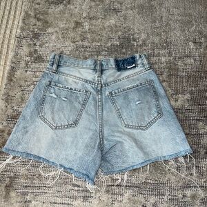 Daze Denim The Knockout High Rise Distressed Short in Sunkissed Vintage